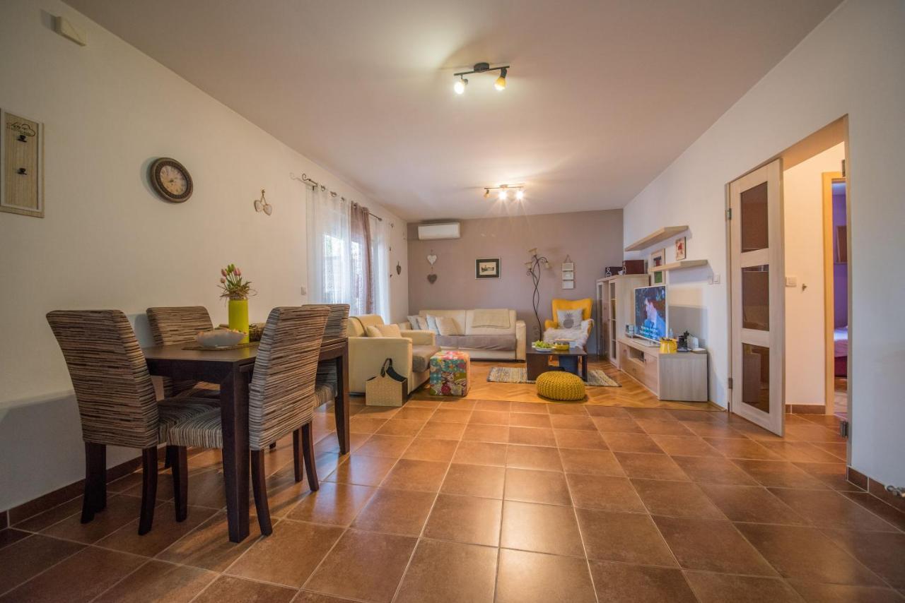 City Apartment Magdalena Zára Kültér fotó