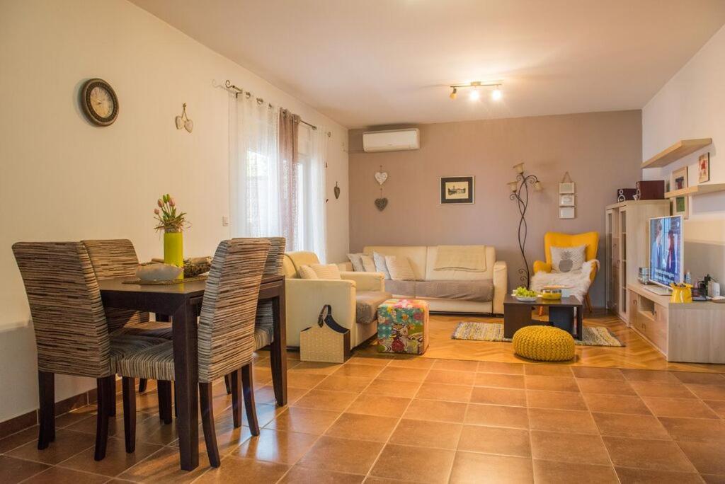 City Apartment Magdalena Zára Kültér fotó